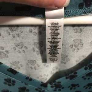 LuLaRoe Tops - LuLaRoe Paw Print Classic T Small NWT LuLaRoe Tops - LuLaRoe Paw Print Classic T Small NWT
